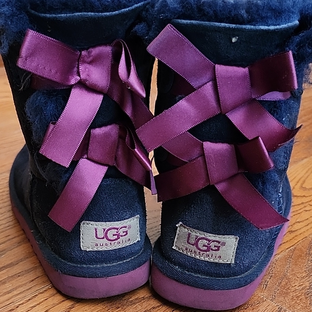 UGG Kids Navy Sheepskin Boots with Plum Ribbon Bows Size 13